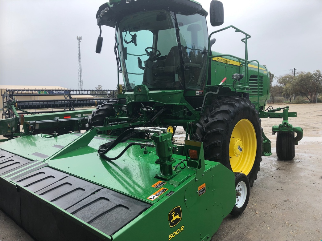 2016 John Deere W260 Windrower with 2 Fronts Machinery